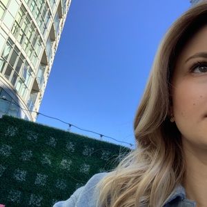 Meet your Posher, Jacqueline